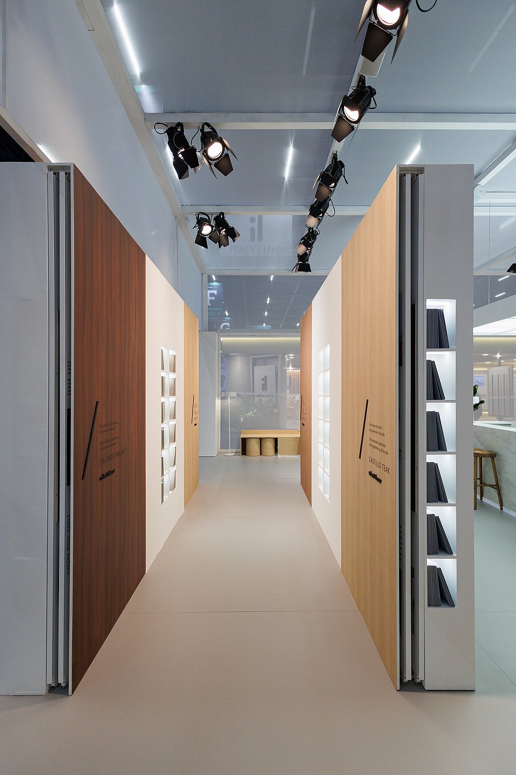 Formóbile_Schattdecor_open_library.JPG